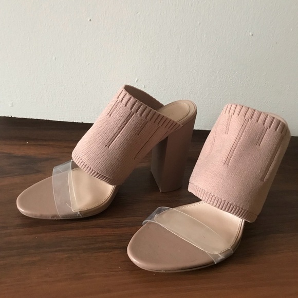 Nude Sandals - Picture 1 of 2